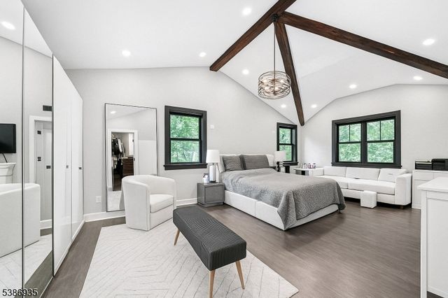 160 Grandview Ave, North Caldwell Boro, NJ 07006