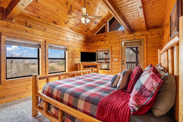 513 Hideaway Ridge Circle, Sevierville, TN 37862