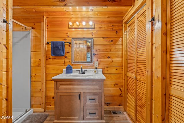 513 Hideaway Ridge Circle, Sevierville, TN 37862