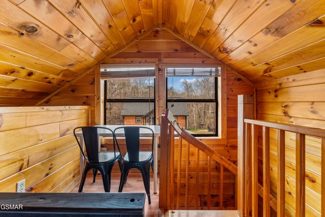 513 Hideaway Ridge Circle, Sevierville, TN 37862