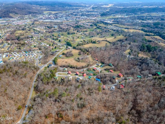 513 Hideaway Ridge Circle, Sevierville, TN 37862
