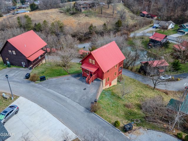 513 Hideaway Ridge Circle, Sevierville, TN 37862