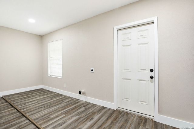 7907 STAGECOACH LN, San Antonio, TX 78227