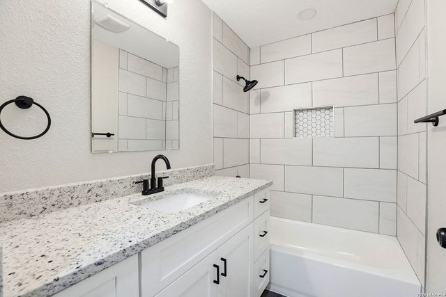 7907 STAGECOACH LN, San Antonio, TX 78227