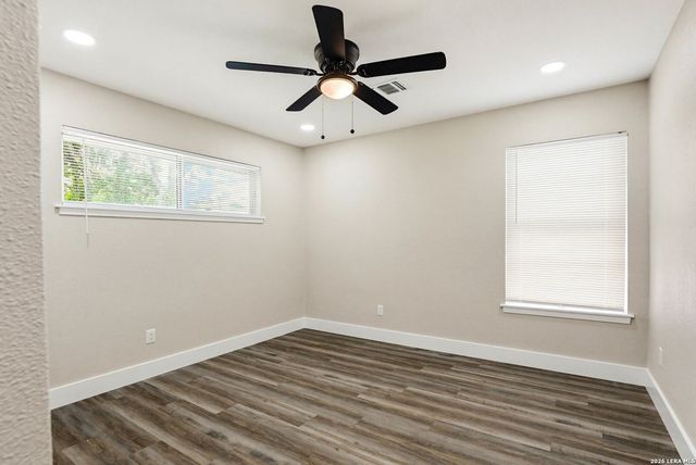 7907 STAGECOACH LN, San Antonio, TX 78227