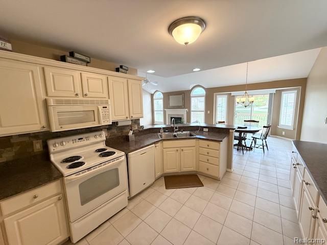 27992 Tremonte Drive 12, New Hudson, MI 48165
