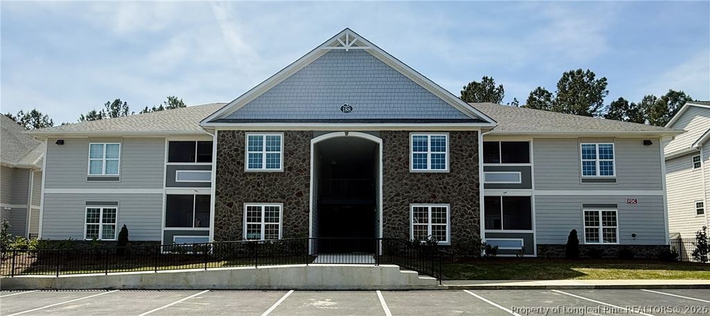 188 Gallery Drive 102, Spring Lake, NC 28390
