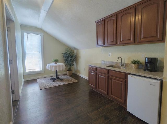 179 Main Street, Eureka Springs, AR 72632