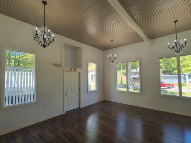 179 Main Street, Eureka Springs, AR 72632