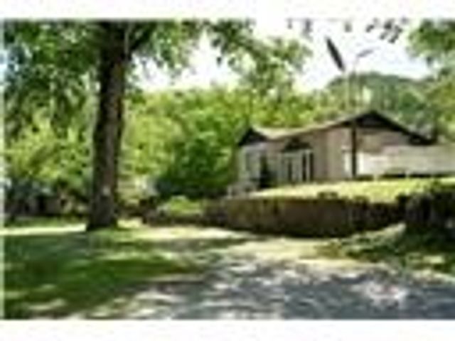 179 Main Street, Eureka Springs, AR 72632