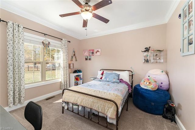 125 Bandelier Court, Clemmons, NC 27012