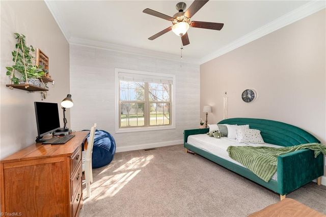 125 Bandelier Court, Clemmons, NC 27012