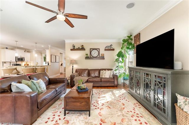 125 Bandelier Court, Clemmons, NC 27012