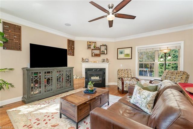 125 Bandelier Court, Clemmons, NC 27012