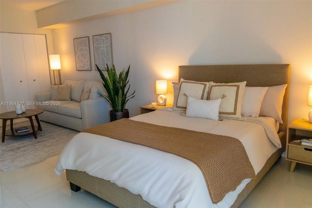 475 Brickell Ave 3510, Miami, FL 33131