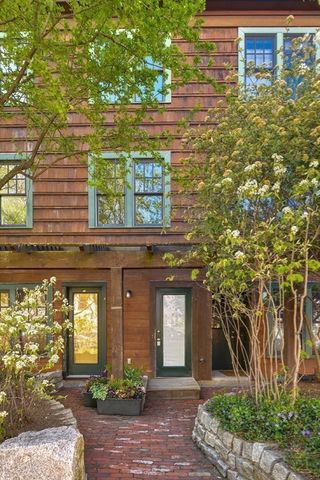 411 Norfolk Street 2A, Somerville, MA 02143