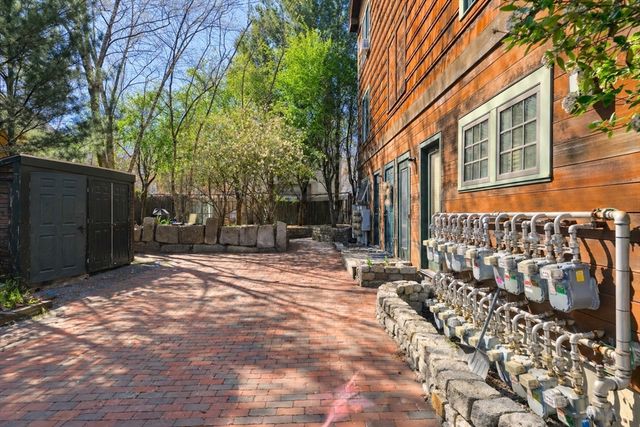 411 Norfolk Street 2A, Somerville, MA 02143