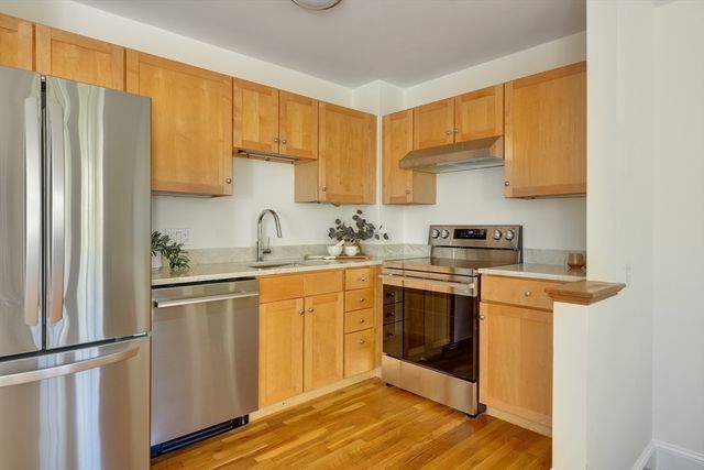 411 Norfolk Street 2A, Somerville, MA 02143