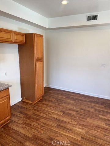 1845 W 12th, Los Angeles, CA 90006