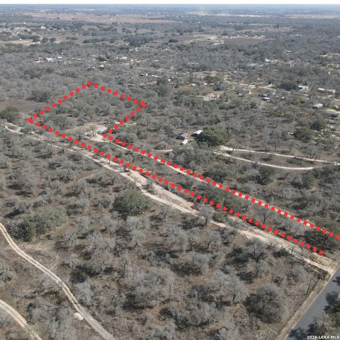 4298 Eichman Rd, Von Ormy, TX 78073