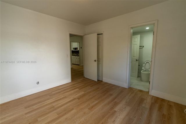 3665 SW 16th St 3665, Miami, FL 33145