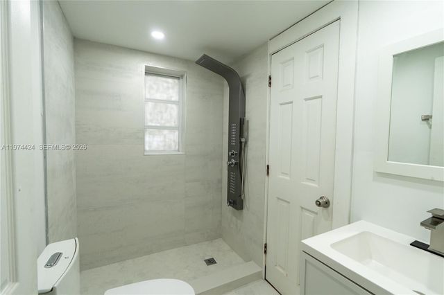 3665 SW 16th St 3665, Miami, FL 33145