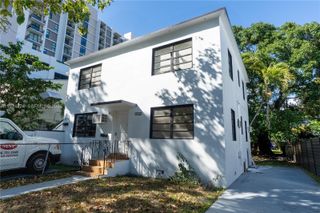 3665 SW 16th St 3665, Miami, FL 33145