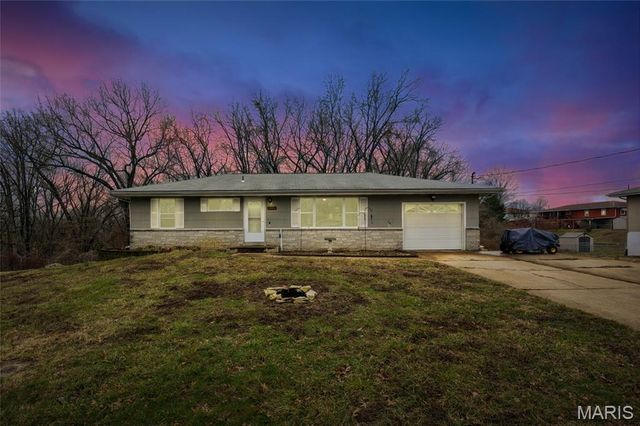 5270 Jimmy Drive, Arnold, MO 63010
