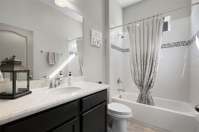 17176 GATHERING PLACE CIRCLE, Clermont, FL 34711