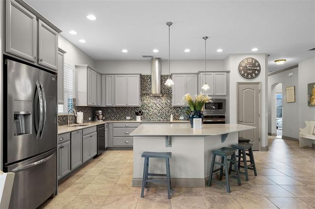 17176 GATHERING PLACE CIRCLE, Clermont, FL 34711