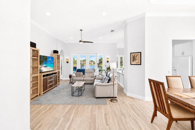 7280 Demedici Circle, Delray Beach, FL 33446