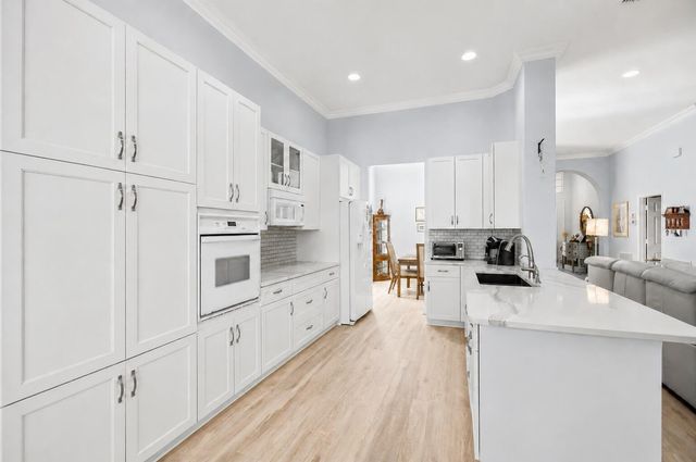 7280 Demedici Circle, Delray Beach, FL 33446