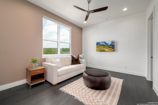 249 FLY LINE TRL, New Braunfels, TX 78132