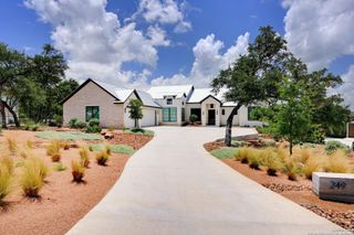 249 FLY LINE TRL, New Braunfels, TX 78132