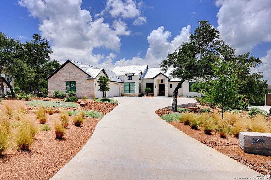 249 FLY LINE TRL, New Braunfels, TX 78132