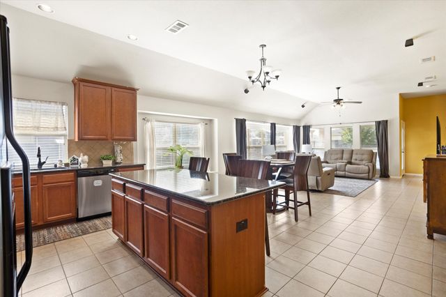 4411 Waterford Glen Drive, Mansfield, TX 76063