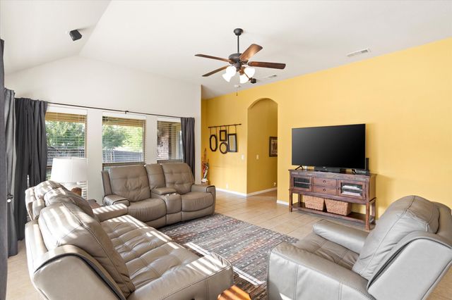 4411 Waterford Glen Drive, Mansfield, TX 76063