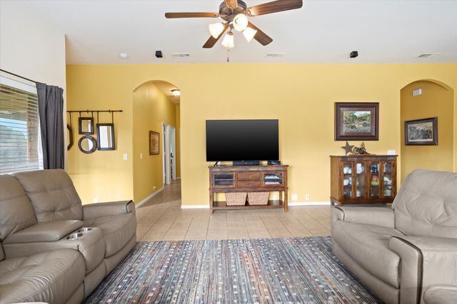 4411 Waterford Glen Drive, Mansfield, TX 76063