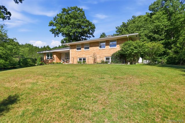 16 Buena Vista Point, Glen Spey, NY 12737