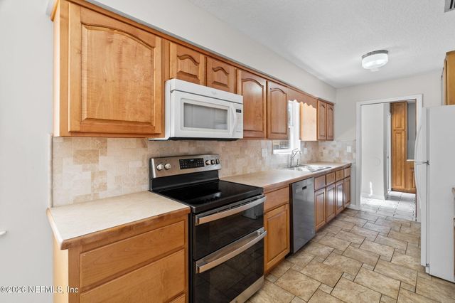 2127 FOXWOOD Drive, Orange Park, FL 32073