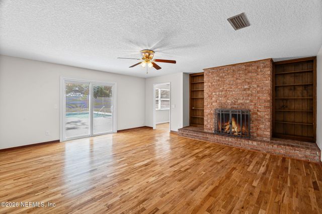 2127 FOXWOOD Drive, Orange Park, FL 32073