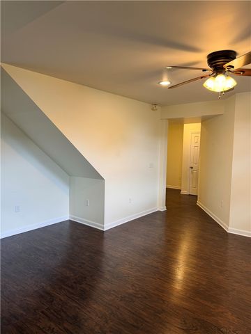 119 Chambers Ln, North Strabane, PA 15317