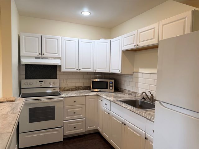 119 Chambers Ln, North Strabane, PA 15317