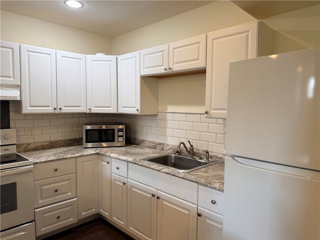 119 Chambers Ln, North Strabane, PA 15317