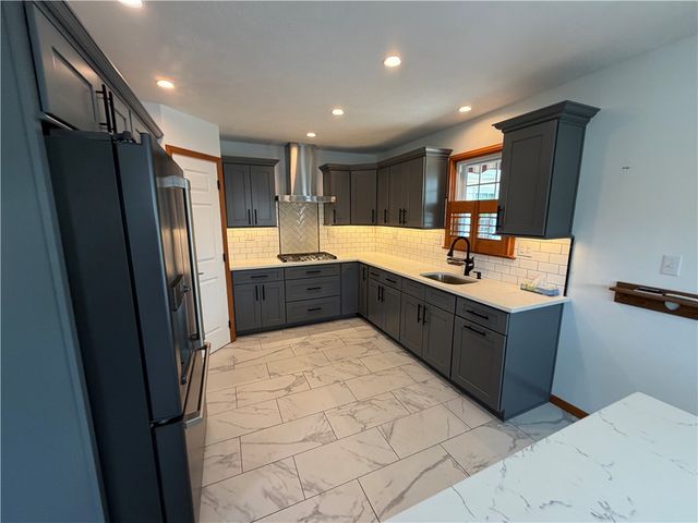 119 Chambers Ln, North Strabane, PA 15317