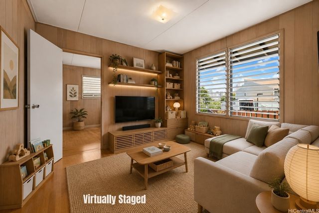 1018 2nd Avenue, Honolulu, HI 96816