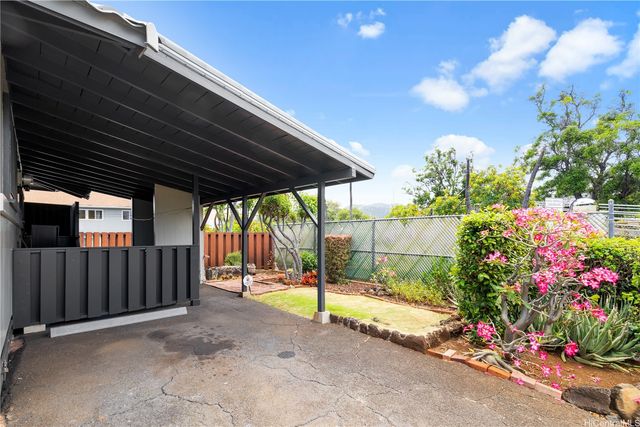 1018 2nd Avenue, Honolulu, HI 96816