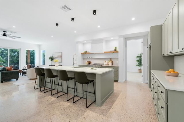 1611 Nancy, River Oaks, TX 76114