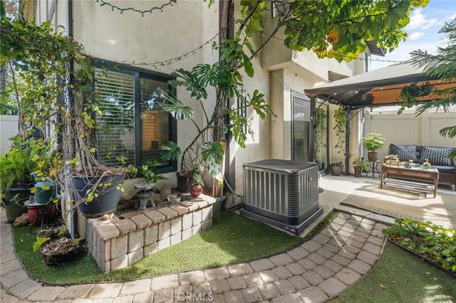 345 S Monte Vista, La Habra, CA 90631