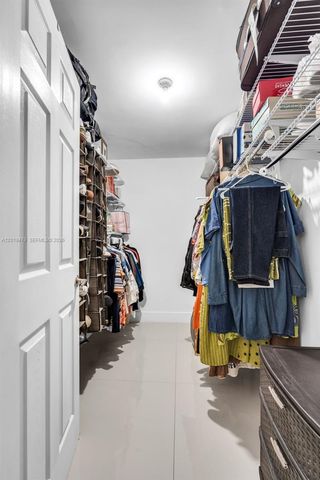8511 NW 8th St 309, Miami, FL 33126